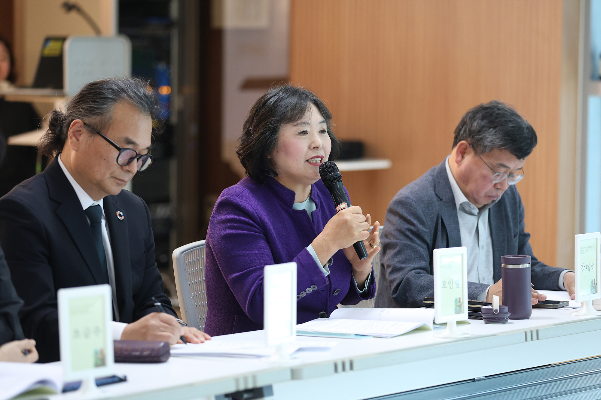 오인열 시흥시의회 의장, 시민토론회에서 공동주택 종이팩 분리배출 정책 강화 촉구