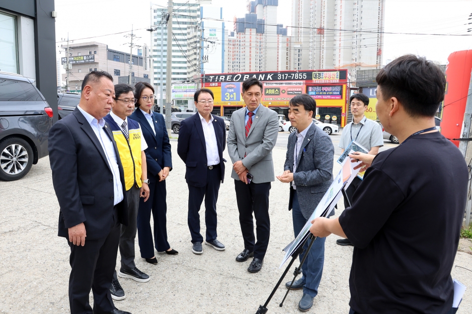 시흥시의회 도시환경위원회, 행정사무감사 현지 확인… 꼼꼼히 살펴
