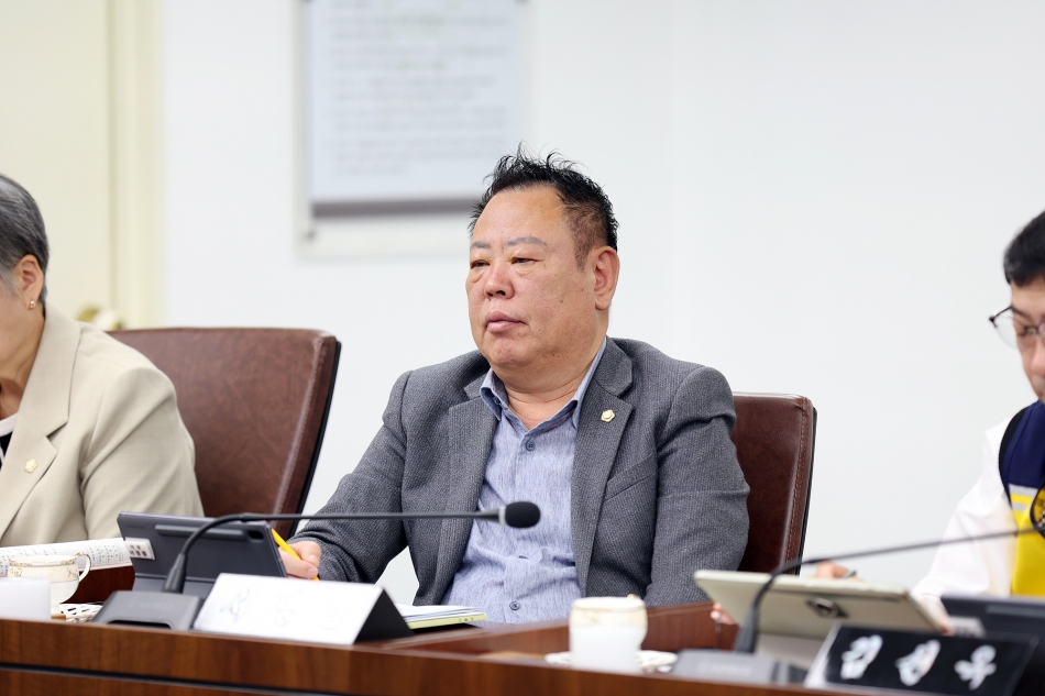 4월중 의원간담회_8