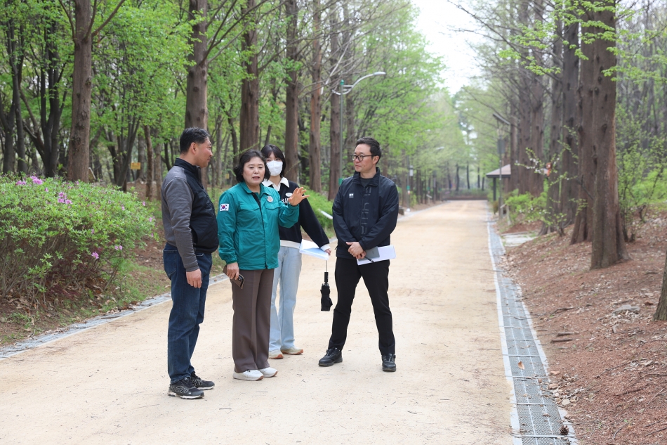 녹지 내 맨발 길 현장점검_8