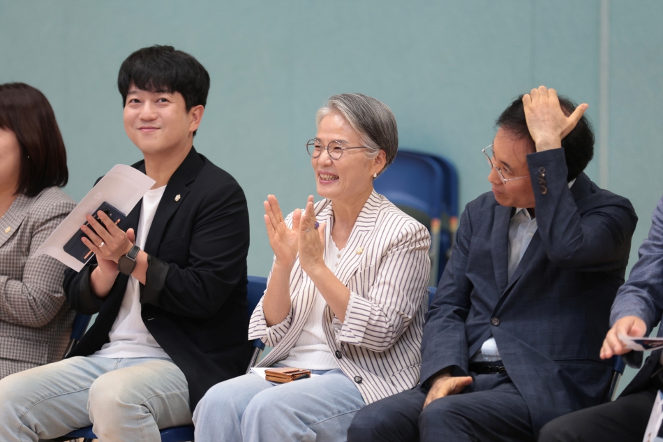 민주평통 2025 세대가 함께 울리는 통일골든벨_9