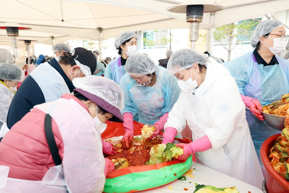 장곡복지관, LH와 함께하는 손 맛잔치 김치 체험_4